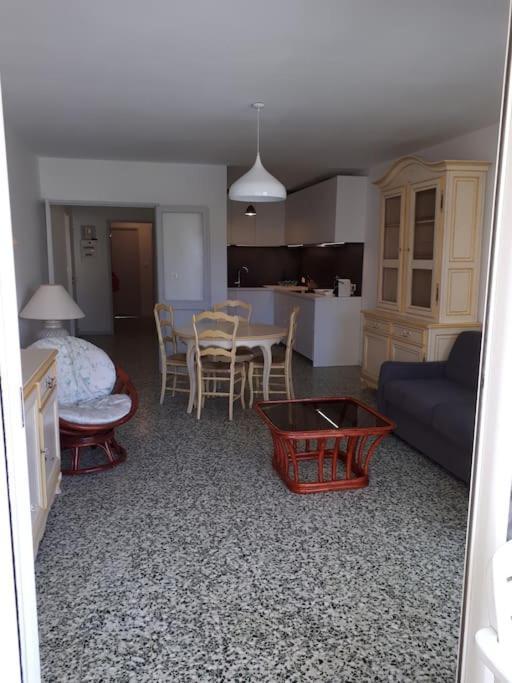 Residence Les Cyclades Le Lavandou Exterior foto